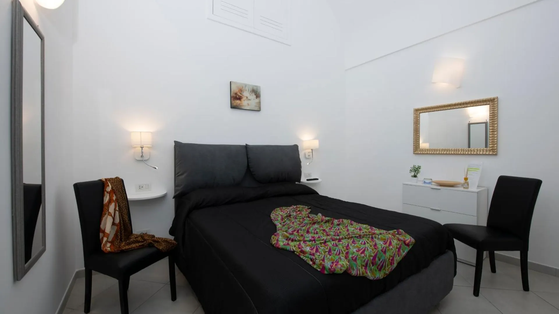 Hotel Amalfi Casa Angelina 2*,  Italien